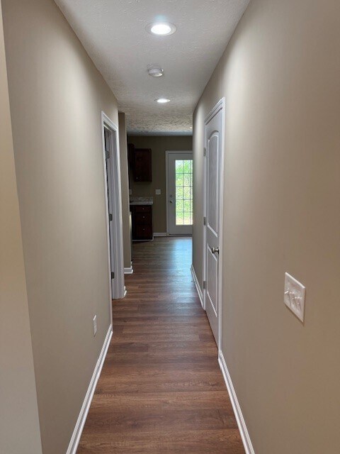 Photo - 216 8th Ave SW