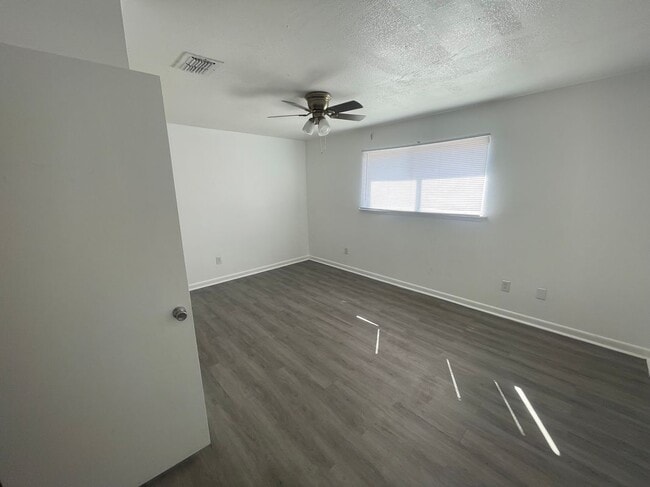 Photo - 2310 Bobbie St Townhome