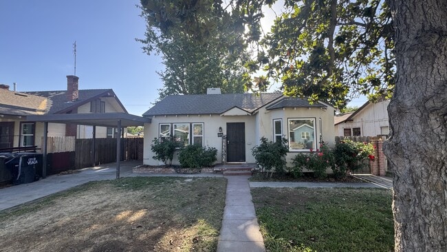 Building Photo - 1037 N Highland St Rental
