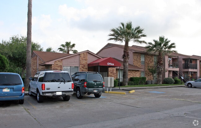 Crosby Plaza Apartments Para alquiler en Crosby, TX | ForRent.com