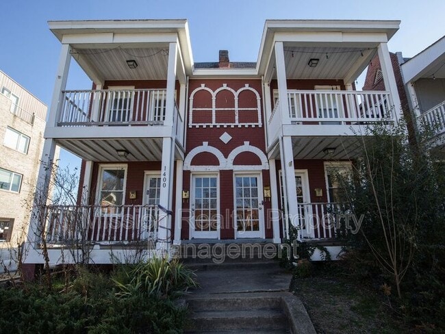 Building Photo - 1400 Bainbridge St Unit A