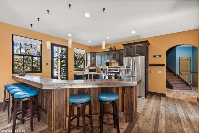 Photo - Charming 4 bedroom Home in Whitefish on 3 Acres