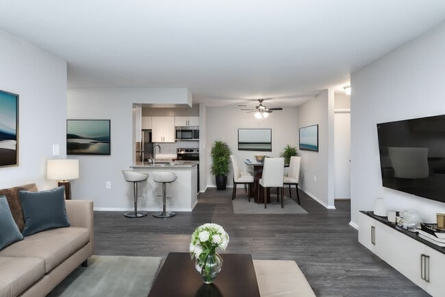 Upgraded, Open Concept Kitchen and Dining Area at Autumn Columbia apartments.