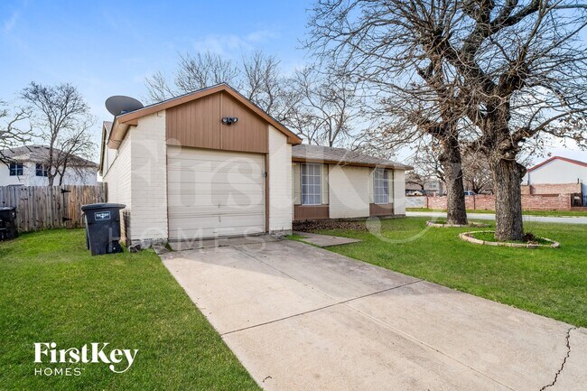 Photo - 7000 Wildbriar Ct E