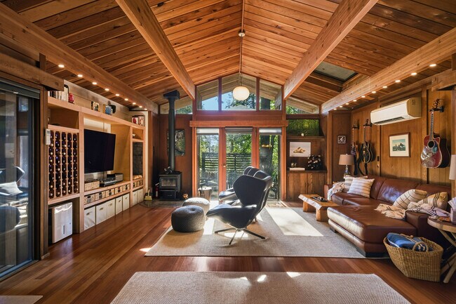 Photo - 22000 Timber Cove Rd