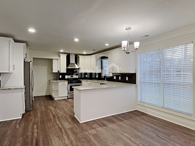 Photo - 2760 Woodbine Hill Way