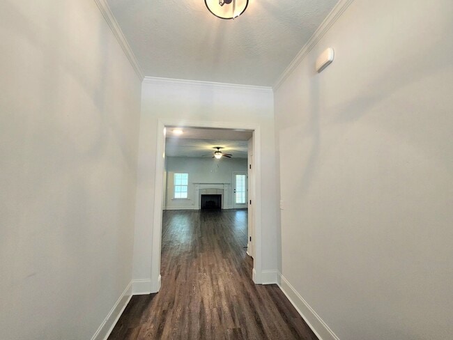 Photo - 734 Bancroft Dr