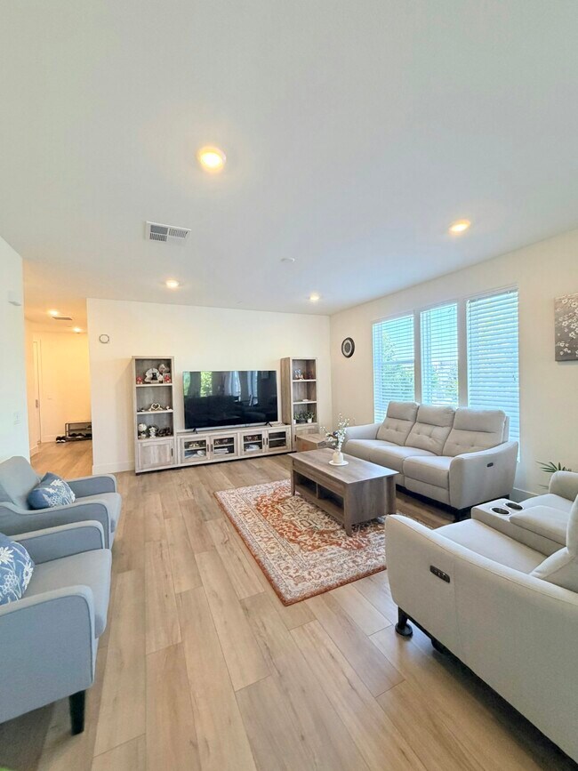 Photo - 44908 Wisdom Rd