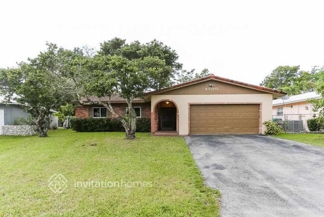 Photo - 8500 NW 18th Pl Casa