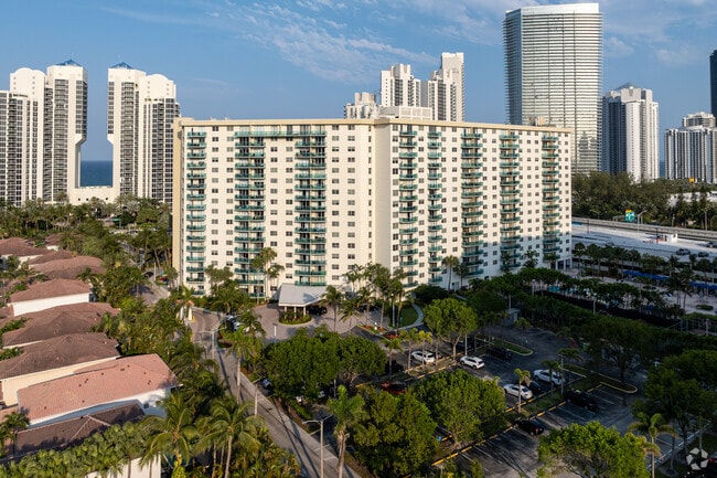 19370 Collins Ave - Ocean Reserve