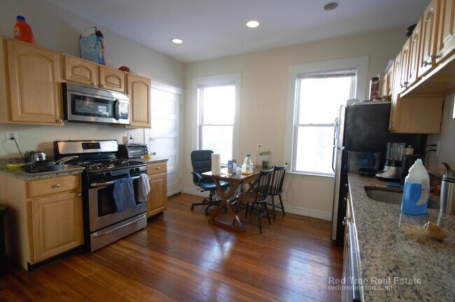 Photo - 25 Forest Hills St Unit 25 Forest Hills #3