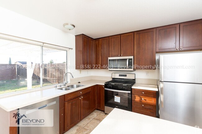 Building Photo - ***RECENTLY UPGRADED***3BED 2 BATH***ATTAC... Rental