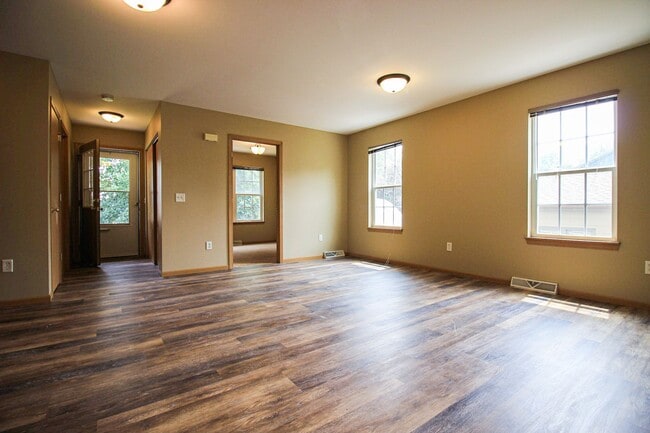 Photo - 2030 Dodge St