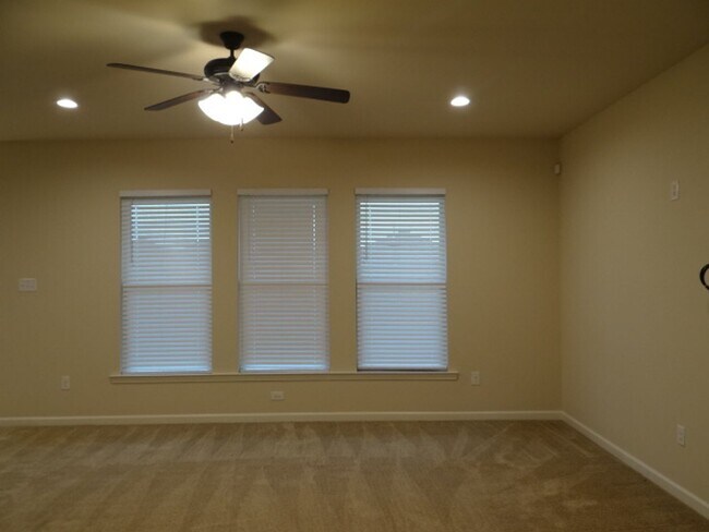 Photo - Beautiful Home for Lease in Denham Springs