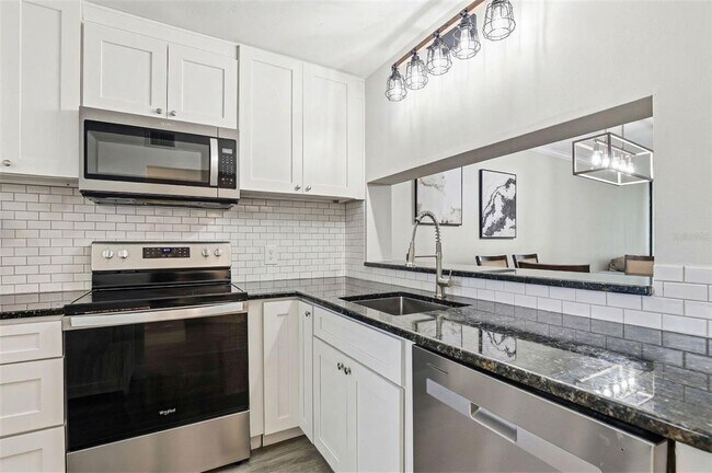 Photo - 2424 W Tampa Bay Blvd Unidad M404