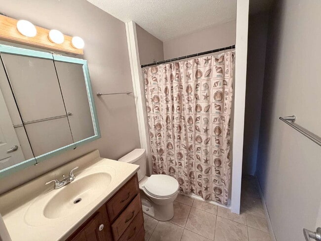 Photo - 141 Fernery Rd Unidad Apt H3