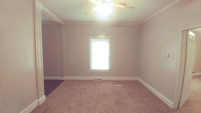 Photo - 621 N Mountain St