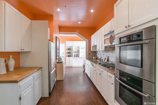 Photo - OPEN HOUSE SUN 4/19 Amazing Cow Hollow 3 bedroom Condo w/remodeled kitchen, hardwood floors and l...