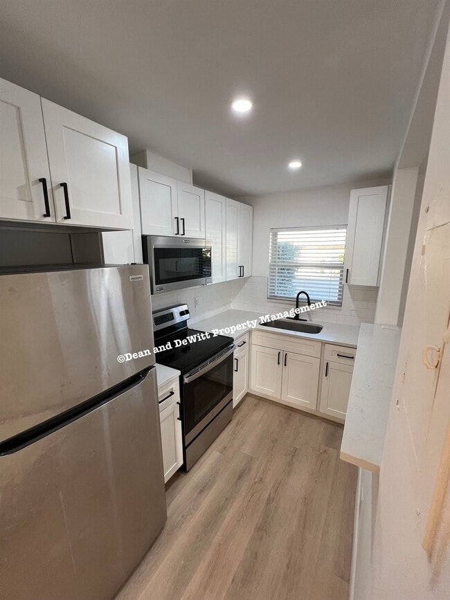 Photo - 1 Bed/1 Bath - Unit 6