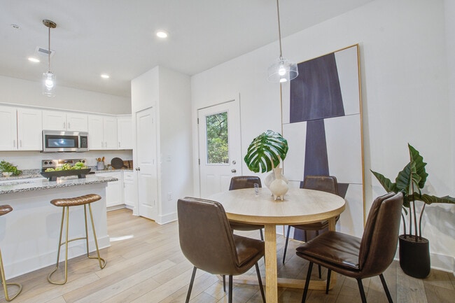 Photo - 2161 W Jimtown Dr