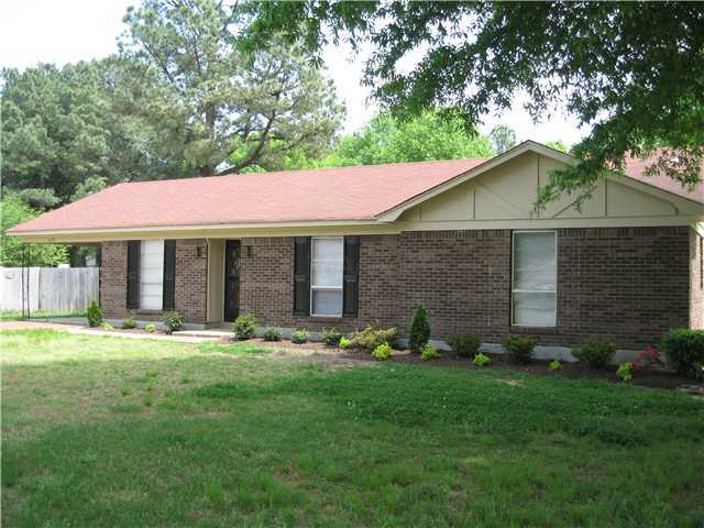 Building Photo - 4136 Raintree Cove