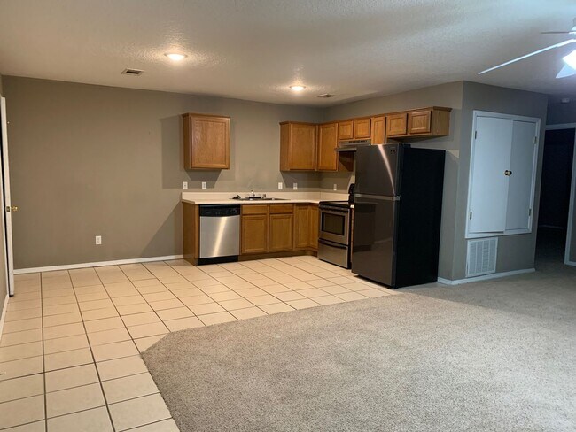 Photo - 5003 S 30th St