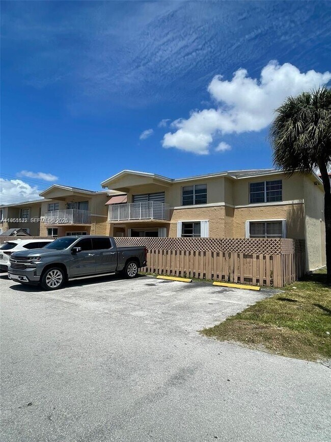 Photo - 4350 NW 79th Ave Unit 2A