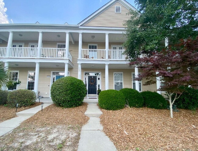 Spacious, Four Bedroom Townhouse With a View! - Spacious, Four Bedroom Townhouse With a View!