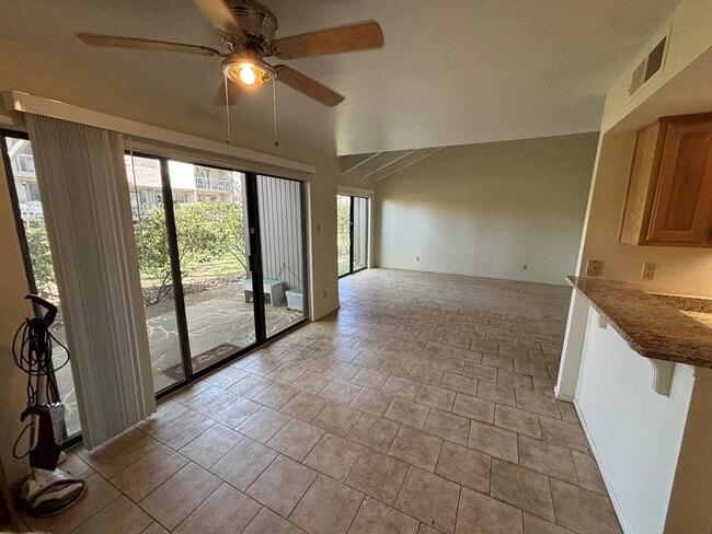 Photo - 1905 West Ln