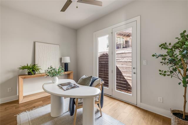 Photo - 381 E Greenbriar Ln