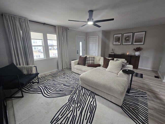 Photo - 5413 Woburn Ln