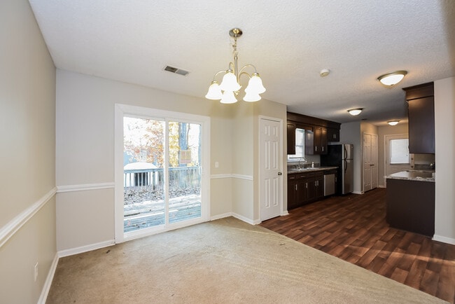 Photo - 228 Chadford Rd