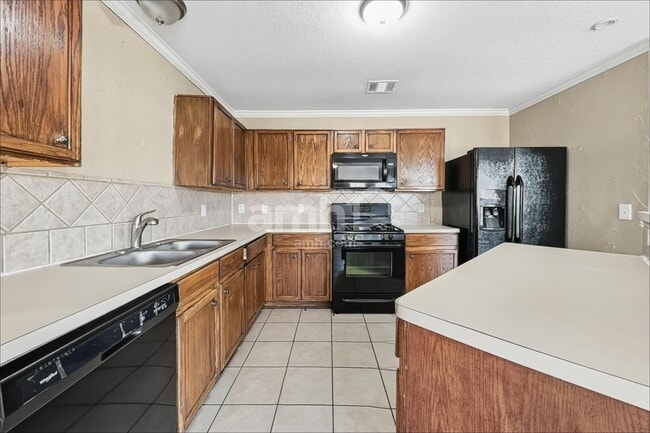 674 Cypresswood Trce
