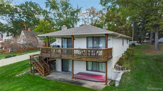 Building Photo - 9510 Beechcrest St