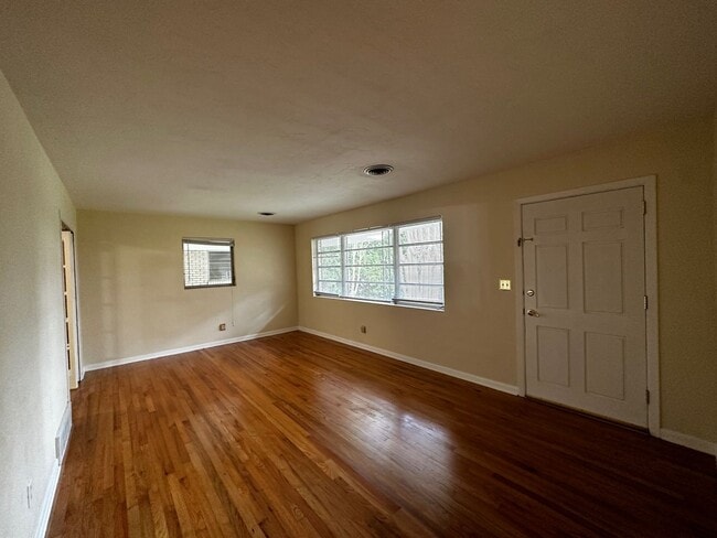 Photo - 2214 Joyner Dr