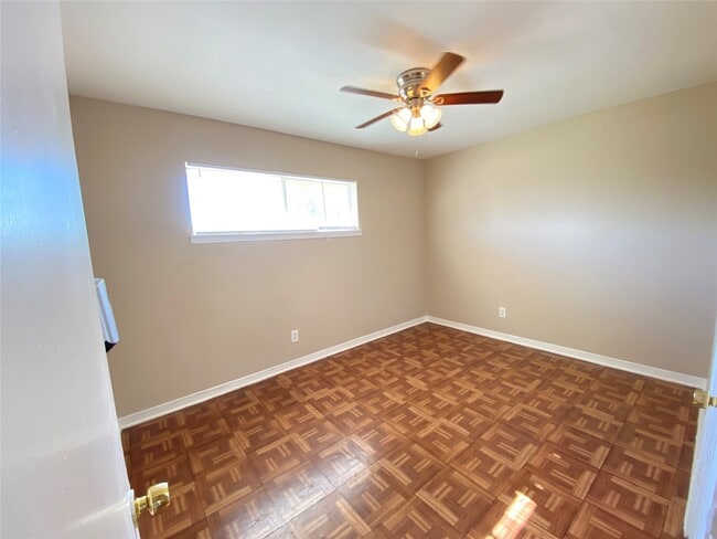 Photo - 3024 Elgin St Unit 8