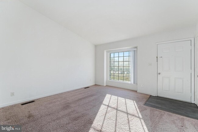 Photo - 2118 Kaiser Dr