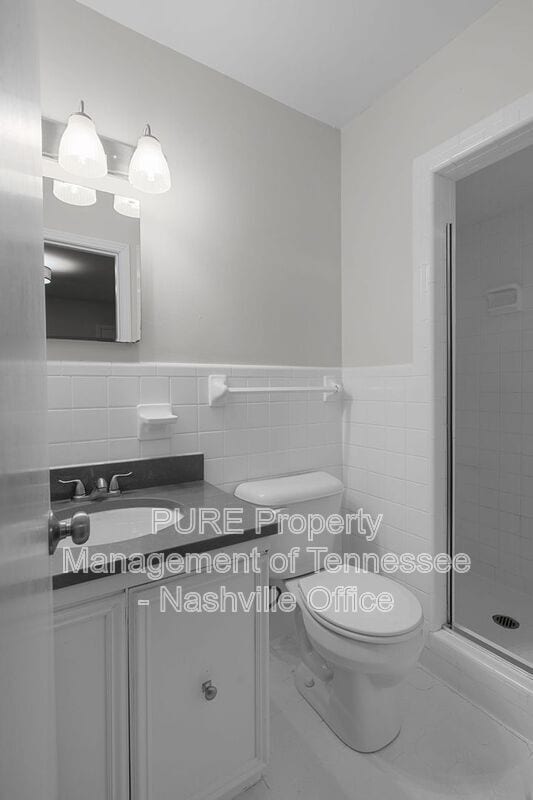Photo - 1001 Glendale Ln