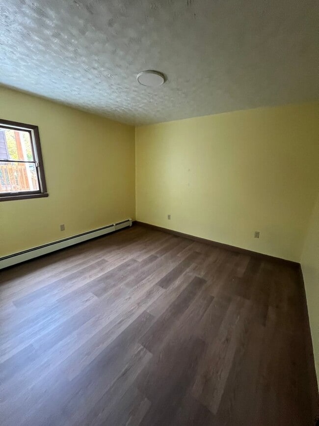 Photo - 330-32 PARADE Unit #1