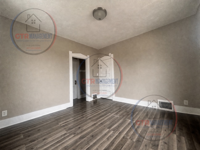 Photo - 120 N 30th St