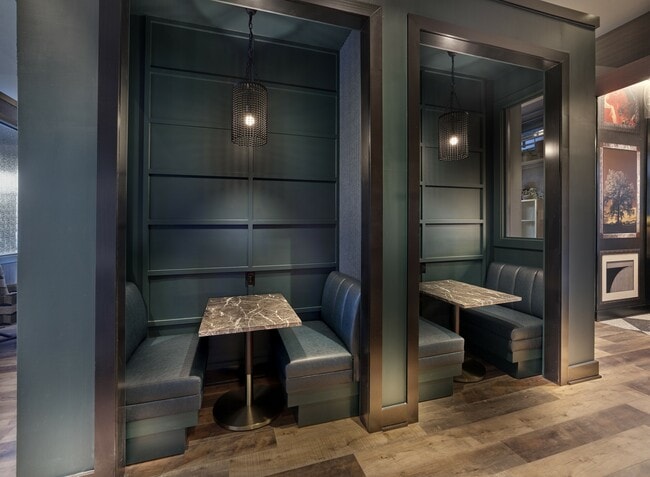 ReserveOnForge 11booths - The Reserve on Forge