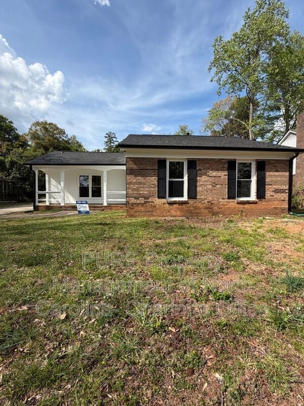 Photo - 1712 Blandford Dr