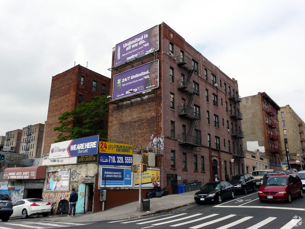 Photo - 1016 E 174th St