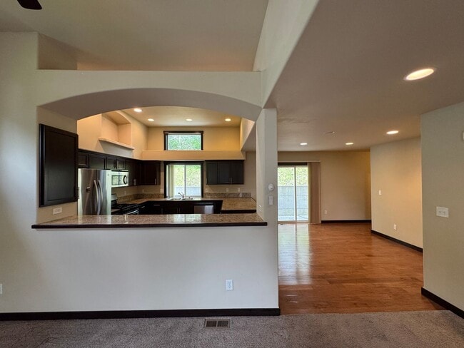 Photo - Gorgeous Mount Vernon Home 3 bedroom 2.5 Bathroom