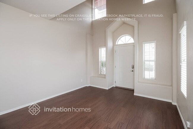 Photo - 1007 W Libra Dr