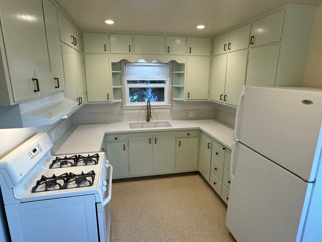 Photo - 3545 Dolbeer St Unit Main House