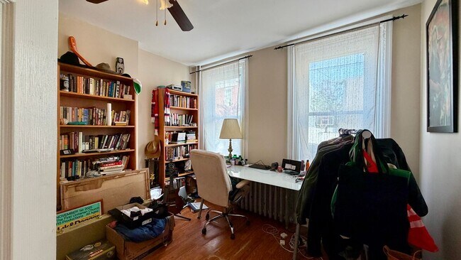 Photo - 1804 Titan St