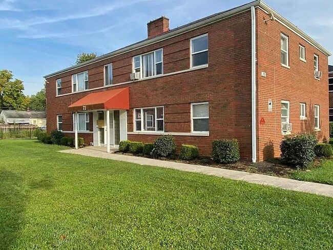 Building Photo - 73 N Hampton Rd Unit B