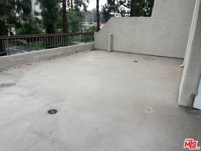 Photo - 8515 Falmouth Ave Unidad 217