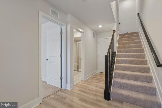 Photo - 1830 Parham Wy